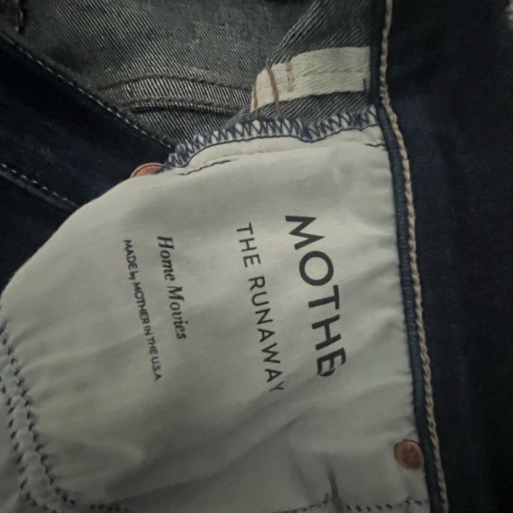 MOTHER Classic Blue Jeans - Picture 4 of 5